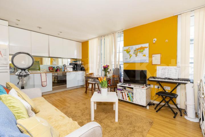 Located within a new development is this large studio with Balcony  New River Village, Crouch End / Hornsey